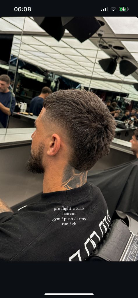 Down Fade Haircut, Low Fade Haircut Straight Hair, Types Of Buzzcuts Men Haircuts, Slicked Back Mens Hair, Chris Bumstead Mullet, The Edgar Haircut, Buzz Mullet Men, Mens Low Drop Fade Haircut, Low Burst Taper