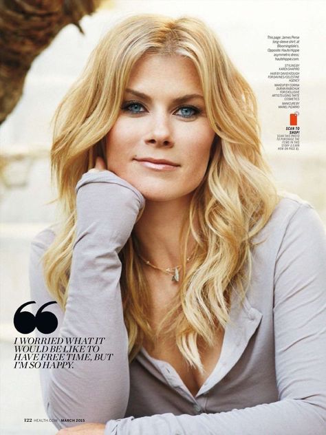 Alison Sweeney, Layered Haircuts With Bangs, Classic Actresses, Cameron Diaz, Health Magazine, Blonde Women, Famous Women, Celebrity Gossip, Celebrities Female