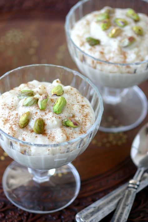 Served hot or chilled, this Vegan Middle Eastern Rice Pudding is comforting, creamy, and scented with the unique flavors of the Middle East. Middle Eastern Rice, Persian Desserts, Raw Pistachios, Rice Pudding Recipe, White Desserts, Desserts Vegan, Small Desserts, Wine Desserts, Think Food