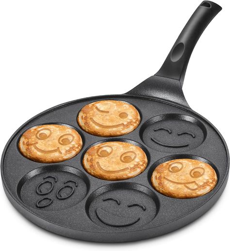 Pancake Pan with 7 Smiley Face, Nonstick Pancake Maker Mini Pancake Griddle Pan for Kids, Black : Amazon.ca: Home Mini Pancake Maker, Pancake Griddle, Breakfast Omelette, Breakfast Crepes, Pancake Molds, Pancake Pan, Pancake Maker, Mini Tortillas, Mini Pancakes