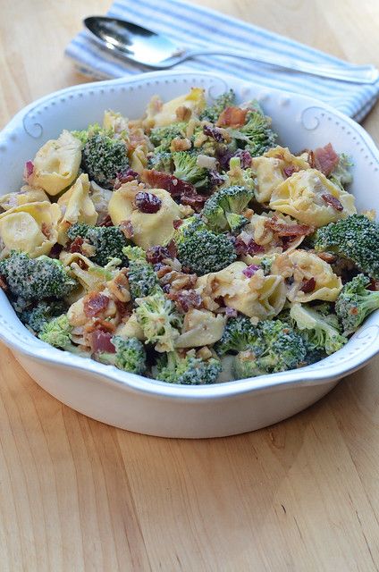 Healthy Tortellini, Tortellini Broccoli, Salad Tortellini, Recipes Tortellini, Crockpot Tortellini, Soup Tortellini, Seoul Nightlife, Easy Tortellini, Creamy Balsamic Dressing