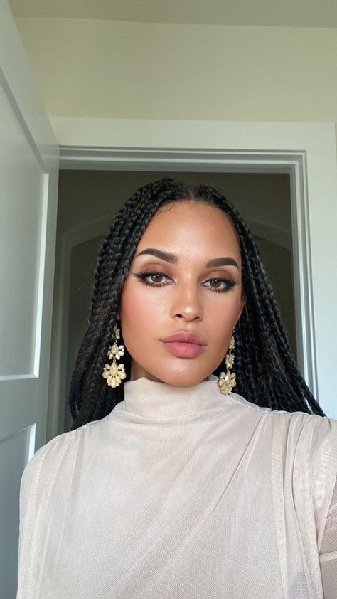 Susan Taylor Braids, Ryan Destiny Braids, Makeup For Black Skin, Brown Skin Makeup, Natural Afro Hairstyles, Box Braids Styling, Long Braids, Box Braids Hairstyles, Natural Makeup Looks