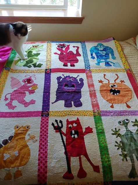 This Amazing Monster Quilt My Mother And I Found At A Kids Thrift Store For $4.99 Monster Quilt Pattern, Weird Objects, Monster Quilt, Cheap Sofa, Quilts For Kids, Thrift Shop Finds, Plush Backpack, Cat Artwork, Thrift Shop