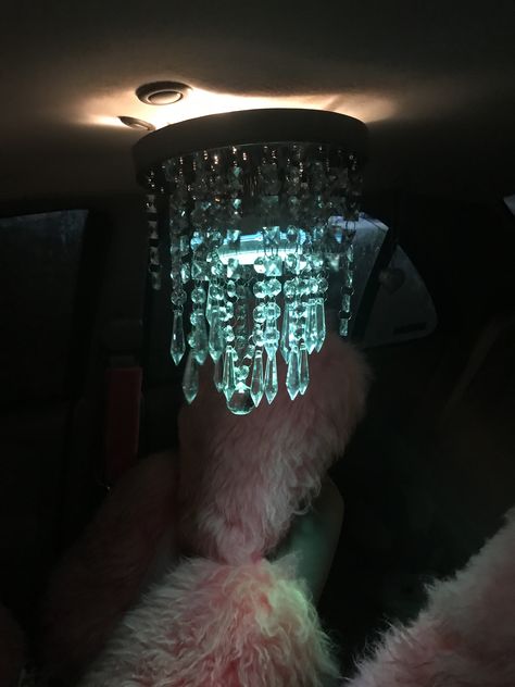 Car Ceiling Ideas, Car Chandelier, Car Ceiling Decoration, Mom Prom, Car Ceiling, Chandelier Diy, Car Interior Diy, Inside Car, Car Deco