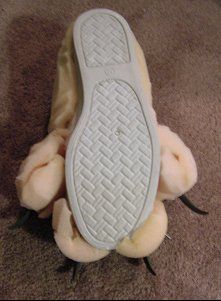 Bunny Paws, Paw Slippers, Fursuit Tutorial, Shoe Goo, Lion Costume, Puppet Patterns, Paw Pattern, Simple Shoes, Paw Pads