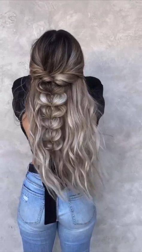 Prom Hairstyles Not Curly, Long Curly Hairstyles For Homecoming, Sleek Curls Long Hair, Hair Color Style For Long Hair, Pocahontas Hairstyles, Awesome Hairstyles For Long Hair, Hair Ideas For Maternity Pictures, Blonde Top Layer Dark Underneath, Hairstyles For Sew In Extensions