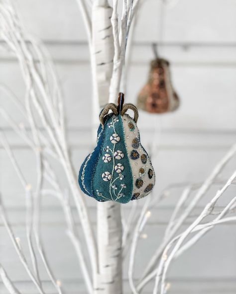 The Apple Basket on Instagram: “I promised you a photo of the French Country Luxurious Pears colour way and here are two of the pears. Here is the first official shot of…” Felt Apples, Christmas Pear, Sewing Decor, Apple Basket, Sue Spargo, Amazing Embroidery, The Crystals, Apple Baskets, Embroidered Christmas