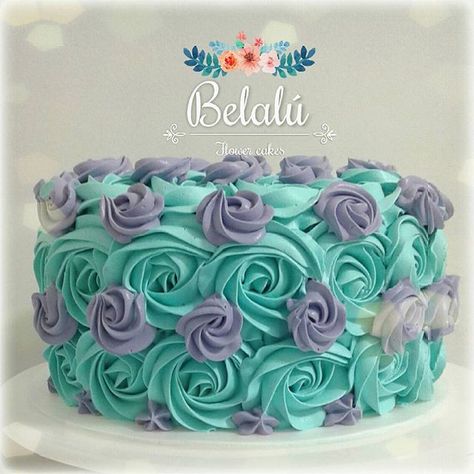 Amei a cor !! Massade chocolate e recheio de brigadeiro ! 💜💙 #wiltoncakedecorating #wiltoncakes #festaemcasa #bolodemenina… Teal Cake, Mermaid Decorations, Number Birthday Cakes, Little Mermaid Cakes, Birthday Cakes For Teens, Wilton Cake Decorating, Elegant Birthday Cakes, Birthday Cakes For Women, Birthday Cakes For Men