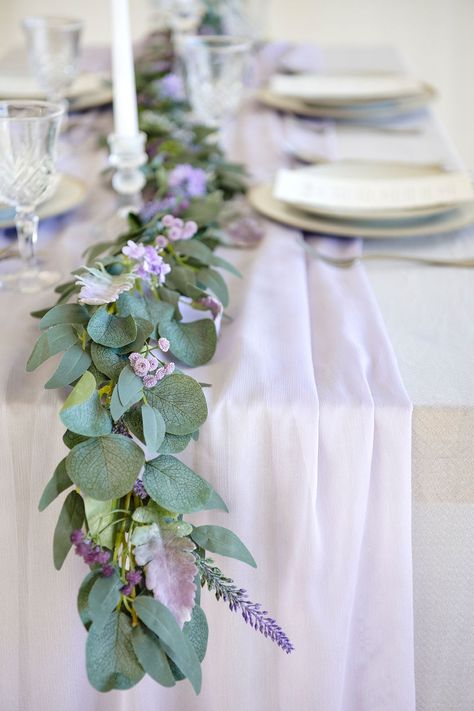 Lavender Wedding Theme, Lavender Baby Showers, Tafel Decor, Willow Leaf, Sage Wedding, Lilac Wedding, Eucalyptus Garland, Greenery Garland, Eucalyptus Wedding