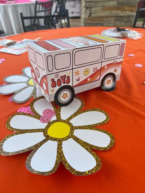 Diy Groovy Centerpiece, Groovy Party Centerpieces, Groovy Centerpiece Ideas, Groovy Party, Party Centerpiece, Centerpiece Ideas, Party Centerpieces, Dahlia, Centrepiece Ideas