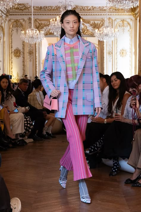 Marni SS24 Is Striped, Stripped and Colorfully Seductive | Hypebeast Peter Pan Syndrome, Gay Style, Outfits Runway, Marni Fashion, Stripe Fashion, Paris Fashion Week Runway, Mixing Patterns, Mohair Knit, Gay Fashion