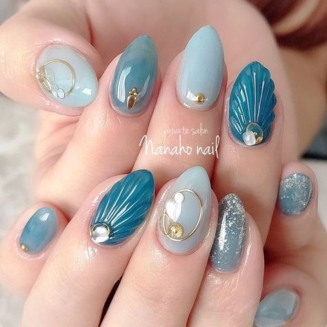 Mermaid Nail Ideas, Sea Nail Art, Little Mermaid Nails, Mermaid Nail Art, Seashell Nails, Classy Nail Art Ideas, Mermaid Nail, Tape Nail Art, Sea Nails