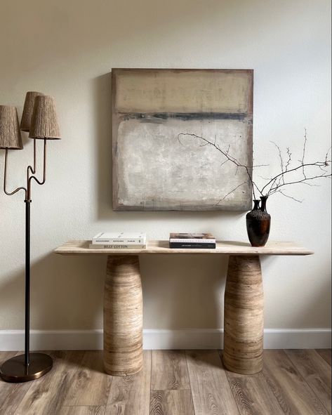 via @sahnndra on Instagram - Tiktok: auvellehome Modern Organic Entryway, Organic Entryway, Travertine Console Table, Travertine Console, Entryway Inspo, Gold Living Room Decor, Console Table Entryway, Console Table Styling, Entry Ways