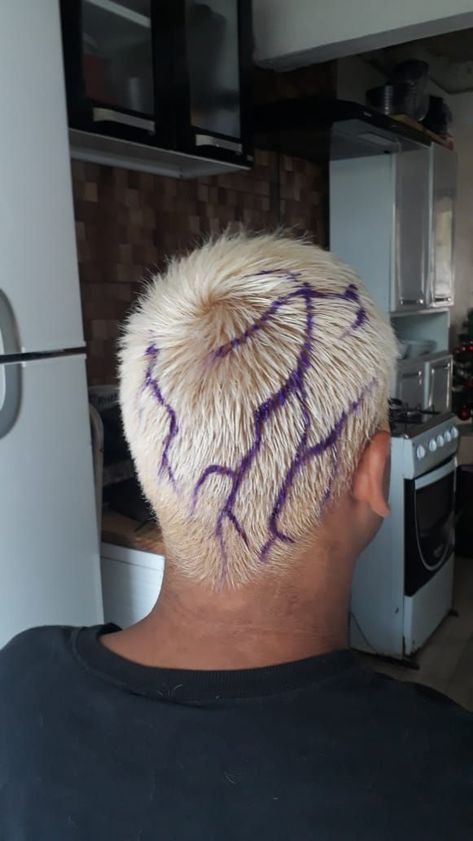 Buzzcut Coloured Hair, Bleach Head Designs, Simple Buzzcut Design, Buzzcut Men Design, Men Buzzcut Dyed, Buzz Bleached Hair Designs, Shaved Dyed Hair Men, Bleached Hair Designs Men, Shaved Head Patterns