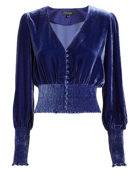 Tops To Wear With Jeans, Winter Mode Outfits, Velvet Blouse, Holiday Tops, Velvet Top, Velvet Fashion, Mode Inspo, Velvet Tops, Stage Outfits