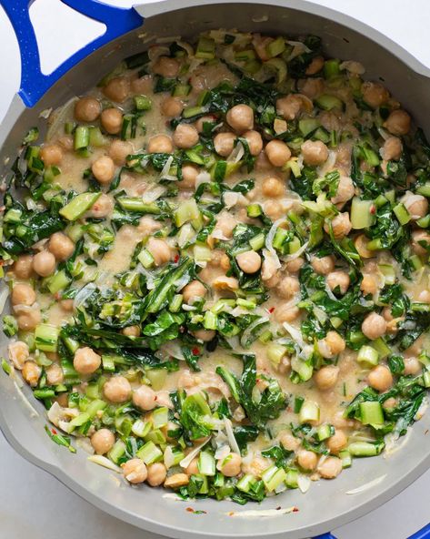 Creamy Tahini Chickpeas - Justine Snacks Tahini Chickpeas, Mindful Meals, Justine Snacks, Vegetarian Inspiration, Justine Doiron, Baked Dish, Bean Dishes, Bowl Meals, Bitter Greens