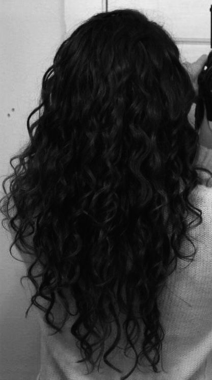 Black Long Curly Hair, Long Black Curly Hair, Dark Curly Hair, Black Wavy Hair, Black Brown Hair, Black Curly Hair, Curly Hair Women, Long Curly Hair, Long Curly