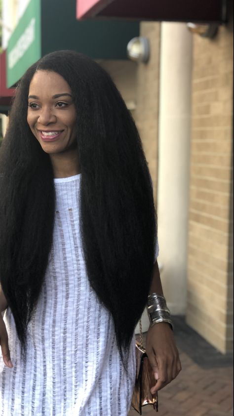 #TheBeautyOfNaturalHairBoard Pelo Afro, 4c Hair, Long Natural Hair, Natural Hair Inspiration, Natural Hair Tips, Long Black Hair, 4c Hairstyles, Natural Hair Growth, Hair Journey