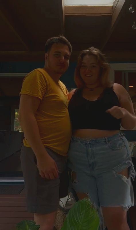 More of me and my bf! Posing Notes: This is another video capture (who's surprised) just set up the camera and click record! Chubby Girl And Her Boyfriend, Me And My Bf, Dream Bf, My Bf, Normal Person, Video Capture, Long Torso, Body Positivity, Influencer