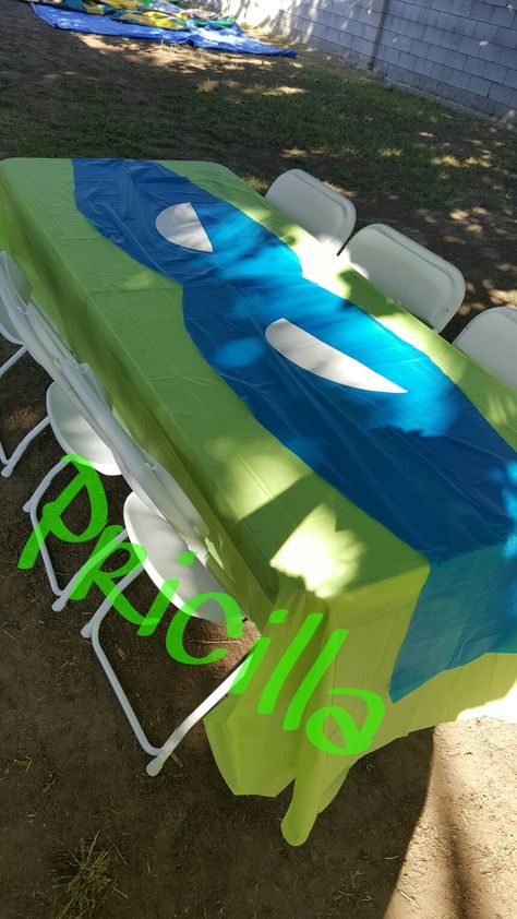 Ninja Turtle Table Centerpieces, Cricut Ninja Turtle Birthday, Ninja Turtle Birthday Table Decor, Ninja Turtle Table Set Up, Tmnt Table Decor, Pin The Mask On The Ninja Turtle, Ninja Turtles Birthday Party Activities, Ninja Turtle 40th Birthday, Ninja Turtles Birthday Party Ideas Decorations Centerpieces