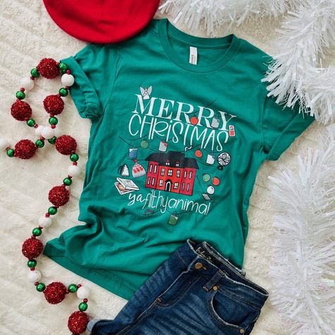 Home Alone Sublimation Shirts, Christmas Shirts Vinyl Home Alone, Home Alone Kid, Home Alone T Shirt, Kevin Mcallister, Disney Christmas Outfits, Animal Movie, Christmas Party Planning, Disney Family Vacation Shirts