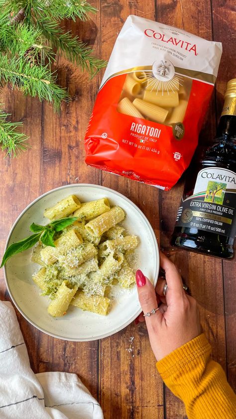 Broccoli Sauce, Bean Pasta, Rigatoni Pasta, Broccoli Pasta, Grain Foods, Crushed Red Pepper, Crushed Red Pepper Flakes, Broccoli Florets, Pasta Dish