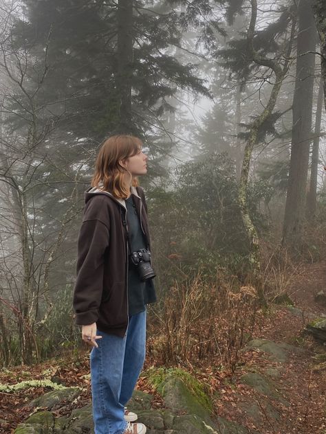 Pacific Northwest Aesthetic, Northwest Aesthetic, Pagan Aesthetic, Aesthetic Rainy Day, Cozy Campfire, Twilight Aesthetic, Rainy Day Aesthetic, Day Aesthetic, Estilo Grunge