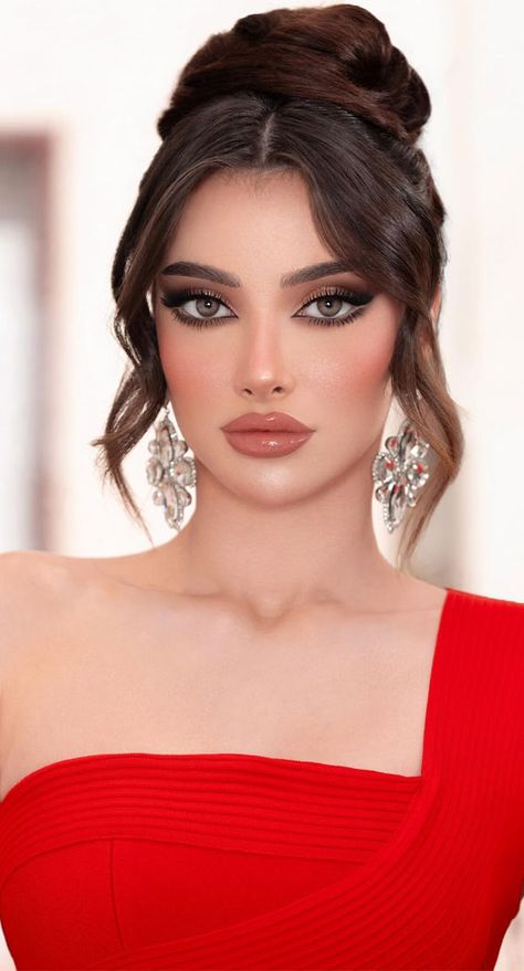 Hairdos to Steal the Spotlight on Every Special Occasion : Upstyle with Face Framing on Dark Brown Makeup With A Red Dress, Reception Updo, Makeup For A Red Dress, Makeup With Red Dress, Glamorous Hair Updo, Trendy Makeup Looks, Red Dress Makeup Looks, Loose Braid, Butterfly Hairstyle