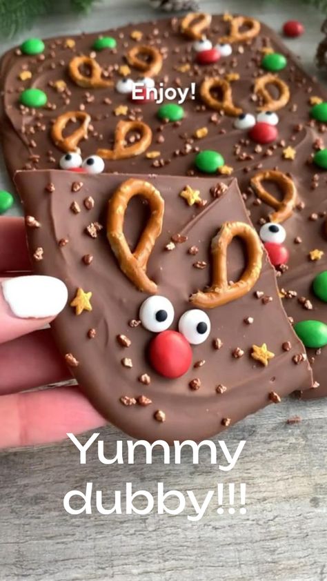 Christmas Treats No Chocolate, Holiday Baked Goods Christmas, Christmas Snacks Videos, Fitwaffle Christmas, Christmas Food Videos Desserts, Chocolate Desserts For Christmas, Christmas Homemade Treats, Santa Gnome Dessert Board, Christmas Treats Videos