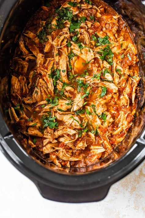 Crockpot Chicken Tacos – WellPlated.com Slow Cook Chicken Tacos, Slow Cooker Sides, Crockpot Shredded Chicken Tacos, Well Plated By Erin, Crockpot Chicken Tacos Recipes, Crockpot Chicken Tacos, Crockpot Mexican Chicken, Shredded Chicken Crockpot, Chicken Tacos Recipe