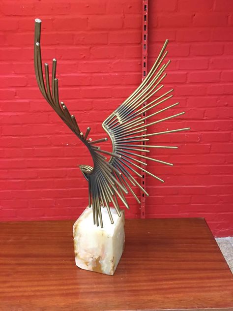 For Sale on 1stDibs - Abstract welded bird sculpture by Curtis Jere, circa 1970 small chips on the onyx base. not signed, not dated Welded Animals, Art Fer, Traffic Police, Curtis Jere, Metal Yard Art, Metal Art Sculpture, Bird Sculpture, Metal Art Projects, Welding Art