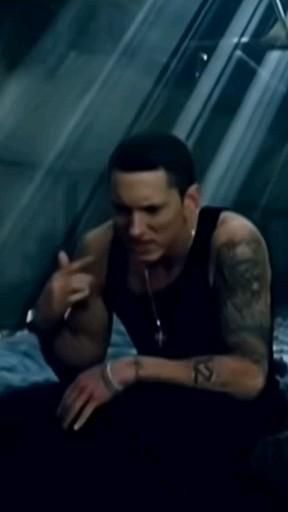 8mile Eminem, 8 Mile Eminem, Eminem 8 Mile, Music Eminem, Old School Rap Aesthetic, Eminem Smiling, Eminem Videos, Marshall Eminem, Eminem Songs