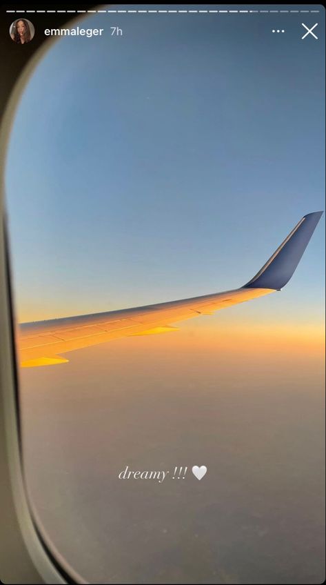 Airplane Window Instagram Story, Flight Window Pics Caption, Flight Window Pics Instagram Story, Airplane Ig Story, Airplane Instagram Story, Interesting Captions, Summer In Usa, Airport Instagram, Aeroplane Outfit