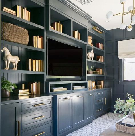 home office built ins or living room builtins in navy cabinets Built In Bookshelves, Home Office Built Ins, Office Built Ins, Built In Shelves Living Room, Living Room Built Ins, Flat Screen Tv, Built In Bookcase, Built In Shelves, Decor Minimalist