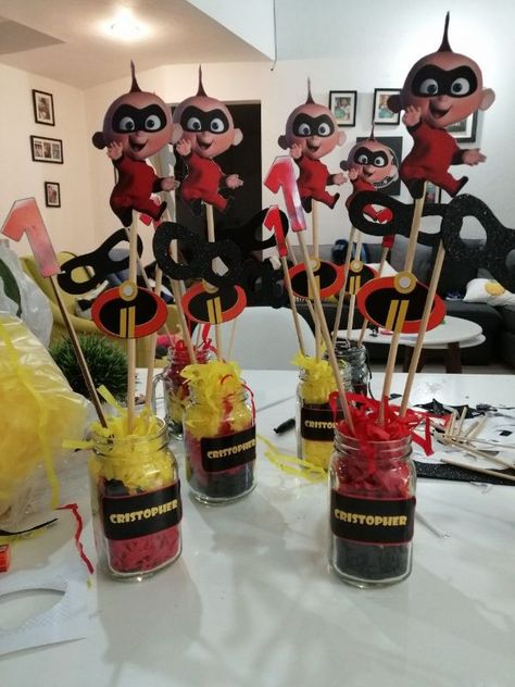 centros de mesa de jack jack para niños Jack Jack Birthday Party Ideas, Incredibles Birthday Party, Piñata Ideas, Boys 1st Birthday Party Ideas, Birthday Party Decorations Diy, Jack Jack, Superhero Birthday Party, Birthday Party Food, Disney Party