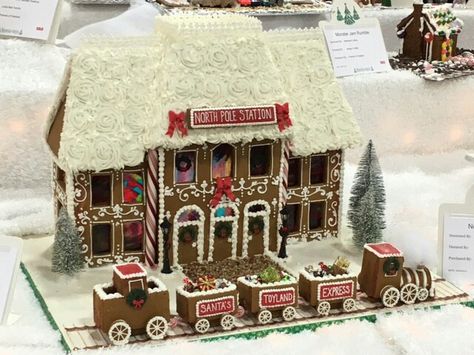 Gingerbread House Craft, Homemade Gingerbread House, Gingerbread Train, Festival Of Trees, Gingerbread House Designs, Gingerbread Party, Gingerbread Village, Christmas Gingerbread House, Xmas Food