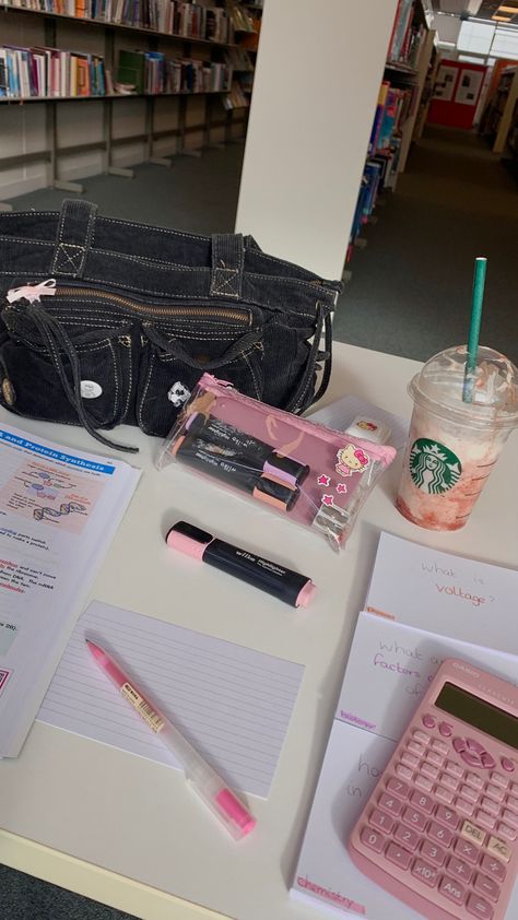 Strawberry Frappuccino, Feminine Y2k, Muji Pens, Pink Academia, Pretty School Supplies, Biology Science, School Bag Essentials, Urban Outfitters Bag, Europe Aesthetic