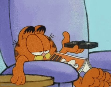 Garfield Watching GIF - Garfield Watching Bored - Discover & Share GIFs Watch Gif, Garfield Cartoon, Animiertes Gif, Garfield Cat, Slaap Lekker, Famous Cartoons, Lazy Cat, Cat Character, Cartoon Gifs