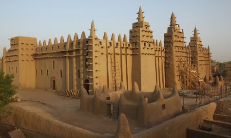 Great Mosque of Djenne. Visit Mali AGOA Eligible Country http://www.agoafestival.com/mali/ #AGOA #agoafestival #trade #usafrica #tourism #mali #bamako #tombouctou United States Culture, Organic Architecture, African Countries, Place Of Worship, Business Opportunities, Tourist Attraction, Worship, Tourism, Places To Visit