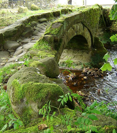 Pack horse bridge by Jaxpix50 "The most photographed bridge in this part of Lancashire. it is the bridge crossing Wycoller Beck and was the route the pack-horses took on their way from Yorkshire to Lancashire and back. The bridge is over 800 years old." Old Bridges, Medieval Village, Arch Bridge, Stone Bridge, Old Stone, Alam Yang Indah, English Countryside, Florida Keys, British Isles