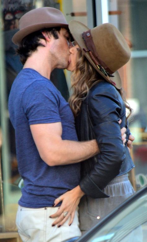 Ian & Nikki Ian Somerhalder And Nikki Reed, Ian E Nina, Ian Somerhalder Nikki Reed, Nina And Ian, Ian And Nikki, Ian And Nina, Ian Joseph Somerhalder, Ian Somerhalder Vampire Diaries, Vampire Diaries Guys