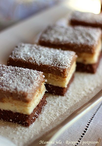 Mamina jela: Noisette - raffaello krem kocke Croatian Food Desserts, Bosnian Recipes, Serbian Food, International Desserts, Torte Recipe, Serbian Recipes, Croatian Recipes, Cake Baking Recipes, Dessert Cake Recipes