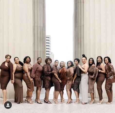 Friendsgiving Attire, Melanin Wedding, Sorority Photoshoot, Sorority Pictures, Themed Photoshoot, Brown Photo, 2024 Photo, Bridal Shower Inspo, Group Poses