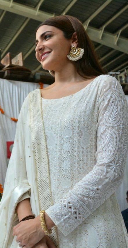 Designer Anarkali Dresses, Chikankari Suits, Indian Designer Suits, Casual Indian Fashion, Pakistani Fashion Party Wear, Salwar Kamiz, Pakistani Fashion Casual, Kurti Designs Party Wear, Anushka Sharma