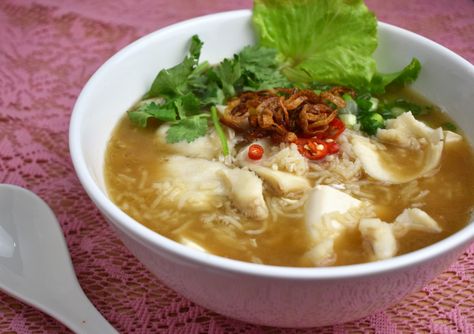 Teochew Fish Porridge 潮州鱼糜 Fish Porridge, Snakehead Fish, Crispy Shallots, Dried Shrimp, Basmati Rice, Healthy Dishes, Spring Onion, Shallots, Wonton Soup