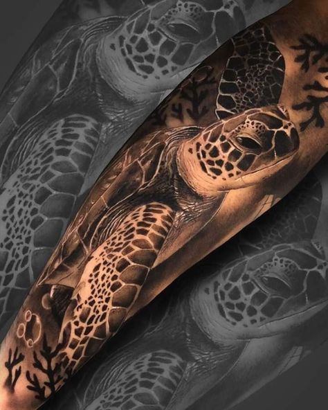 3d Sea Turtle Tattoo, Large Ocean Tattoo, Reef Tattoo Design, Under Water Tattoo Ideas, Tattoo Tortuga, Sea Animals Tattoo, Tortoise Tattoo, Ocean Sleeve Tattoos, Nautical Tattoo Sleeve