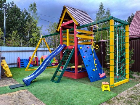 Diy Outdoor Activities, Playhouse Ideas Outdoor, Kids Garden Play Area, Diy Outdoor Toys, Activities For Kids At Home, Diy Kids Playground, Kids Backyard Playground, Play Area Backyard, Backyard Kids Play Area