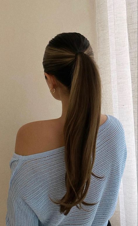 Hair Updos Easy, Slicked Back Hairstyles, Updos Easy, Vlasové Trendy, Slicked Back Hair, Hair Stylies, Work Hairstyles, Sleek Ponytail, Sleek Hairstyles