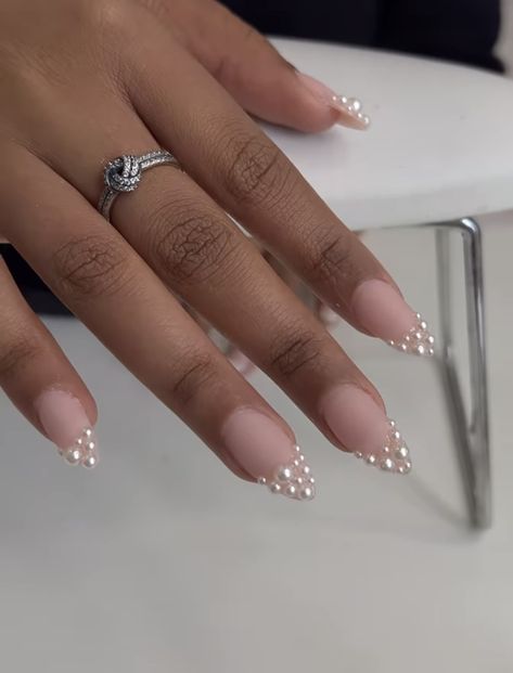 Nails With Pearls, Old Money Nails, Money Nails, Nyc Nails, Manicured Nails, Pearl Nails, Jelly Nails, Bride Nails, Bridal Nails