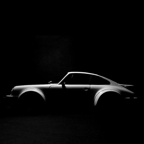 Porsche Turbo S, Singer Porsche, Classic Car Photography, Mercedes Wallpaper, Bike Sketch, Car Poses, Vintage Porsche, Car Inspiration, White Car